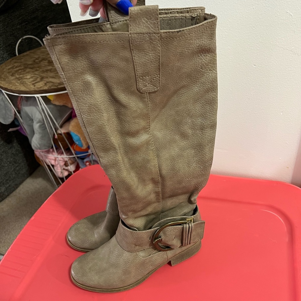 Women’s boots